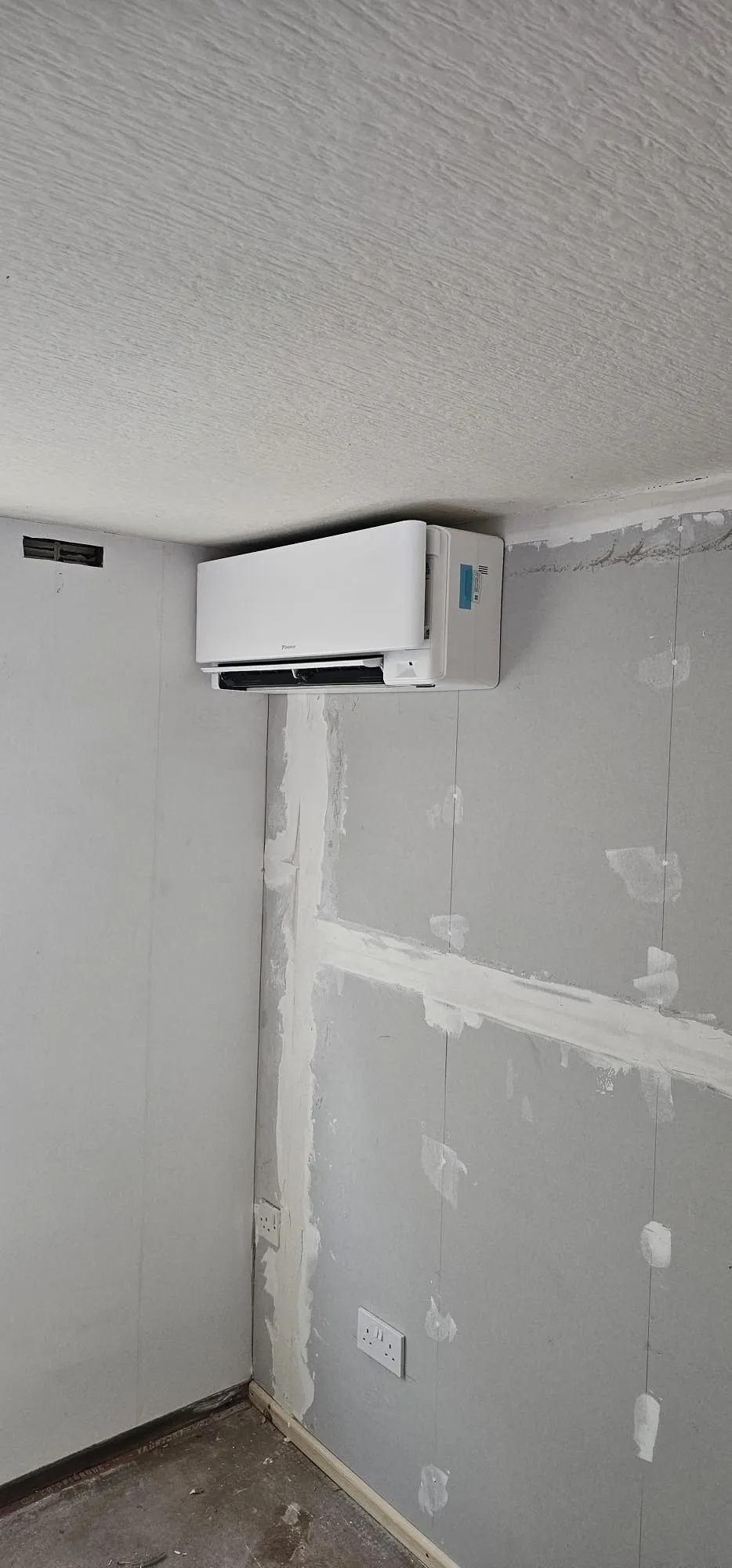 Clever Cooling AC installation project 10